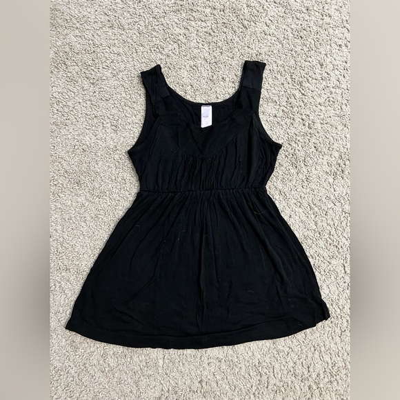 Tank Top Bundle - Picture 2 of 7